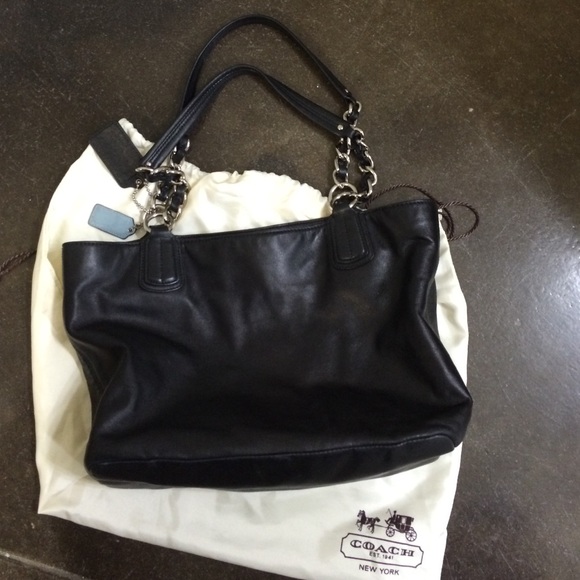 Beautiful Coach Handbag - Picture 2 of 4